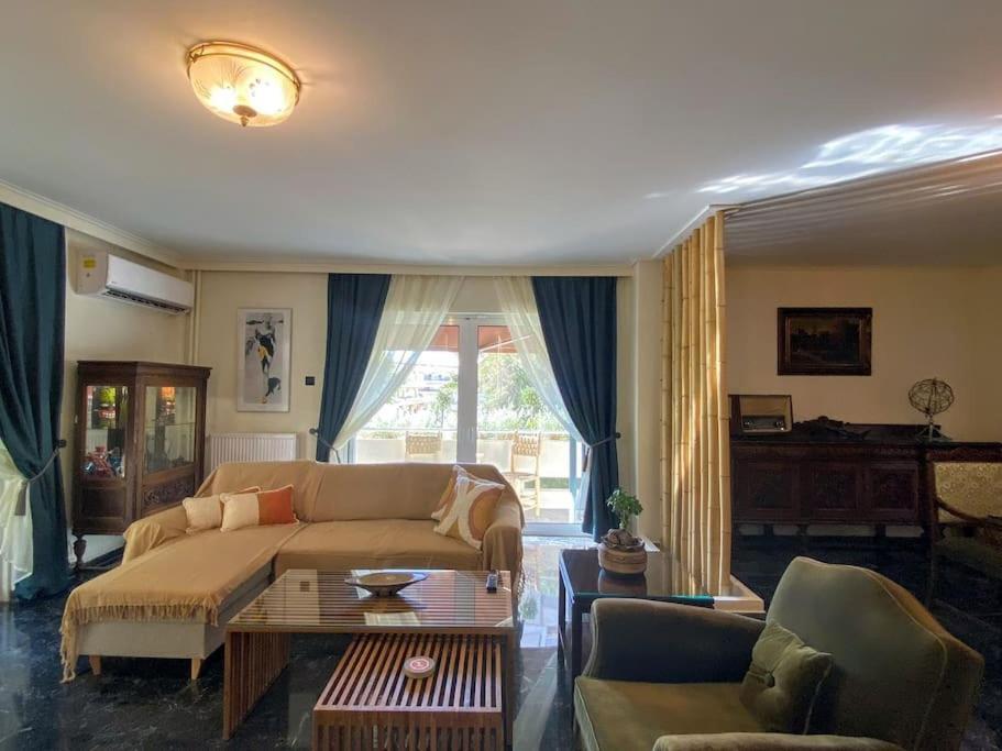 Sarakin'S Mansion Luxury Retreat Apartment Атина Екстериор снимка