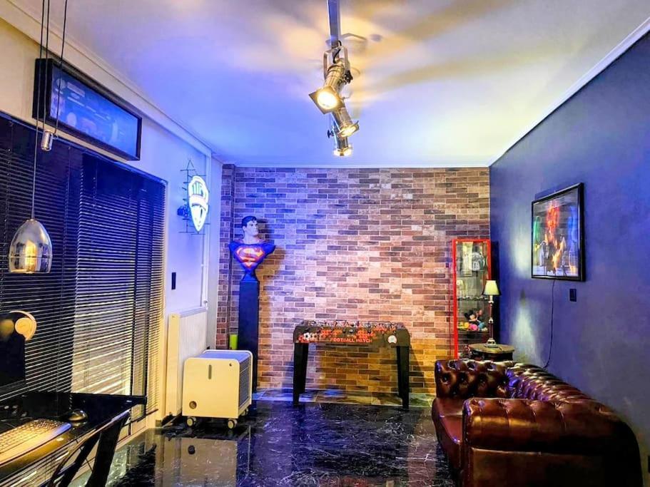 Sarakin'S Mansion Luxury Retreat Apartment Атина Екстериор снимка